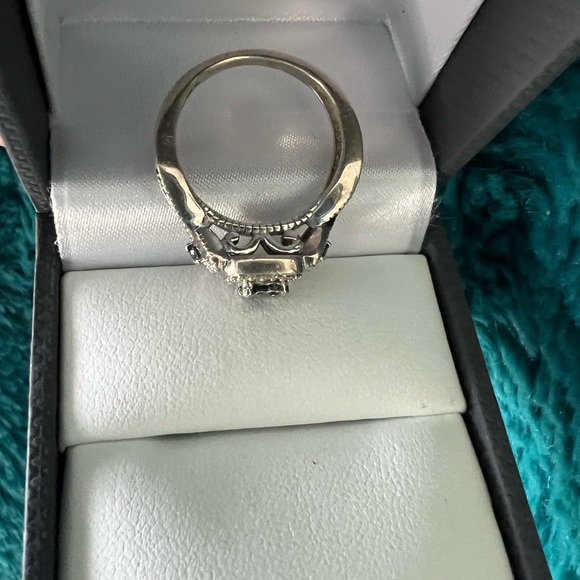 Blue & White Diamond Promise Ring - Picture 3 of 14